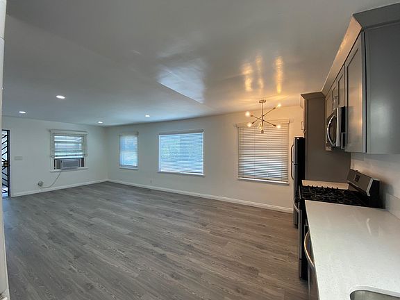 5th image of 3420 S Centinela Ave #1