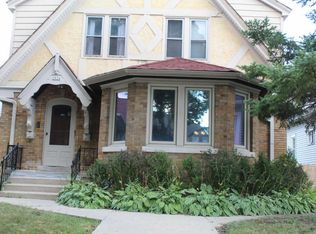 2824 N 55th St, Milwaukee, WI 53210