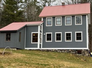 398 Demaio Ln, Saint Johnsbury, VT 05819