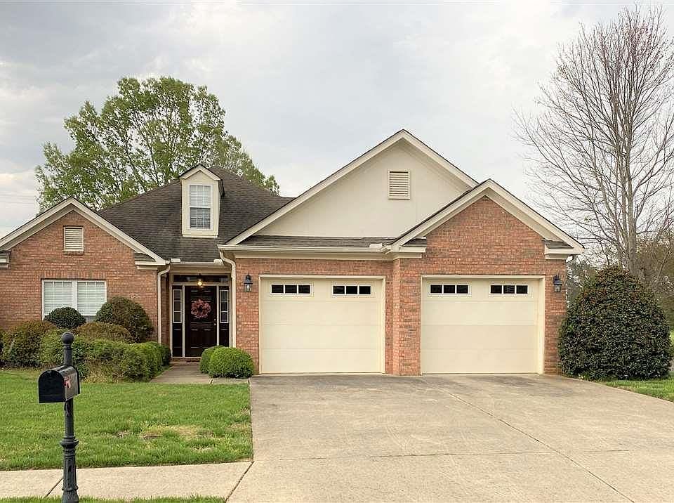1st image of 3007 Daybrooke Cir SE
