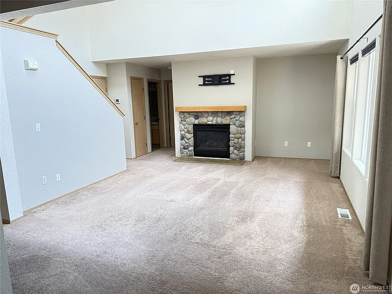 4725 Concordia Ln SE — Photo 5