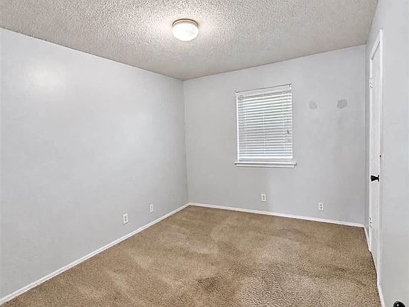 4th image of 421 Stansbury St