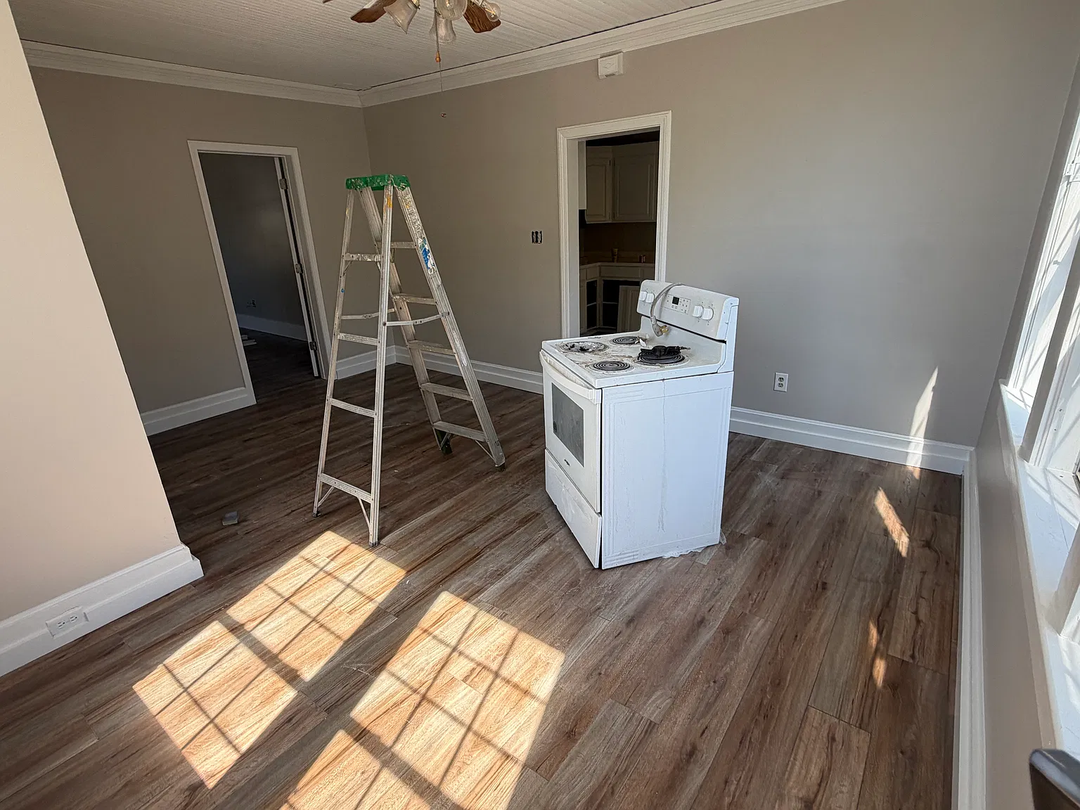 1 bed, 750 sqft, $850 — Photo 2