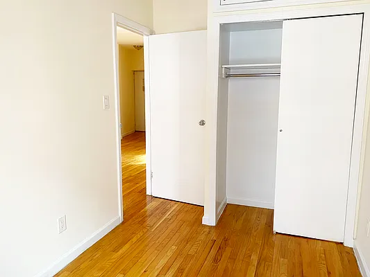 Rented by Waverly Realty Associates | media 16