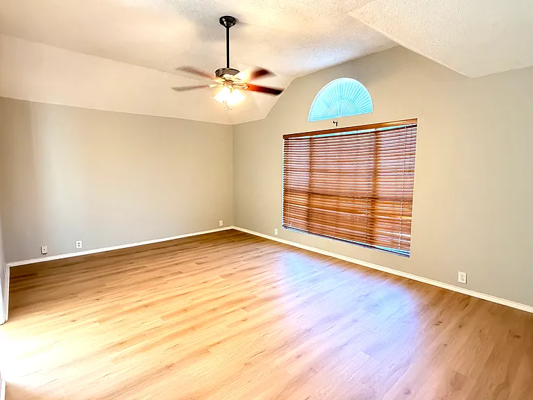 3401 Canyon View Ct — Photo 4