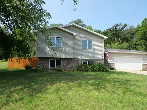 1560 Wabasha Ave, Saint Charles, MN 55972