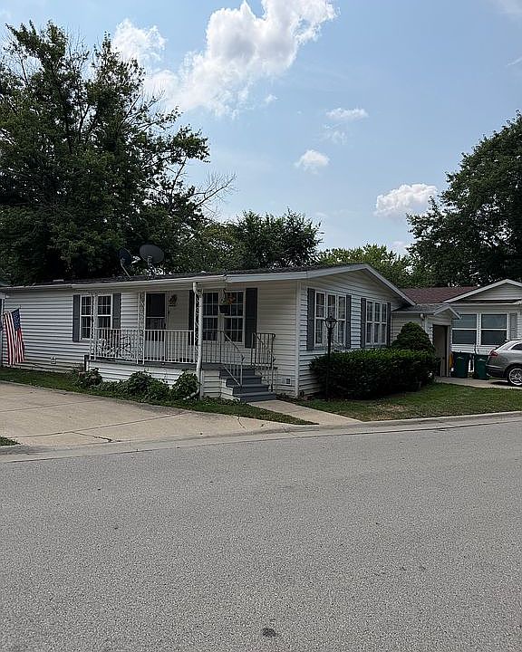 1st image of 247 Parkwood Rd