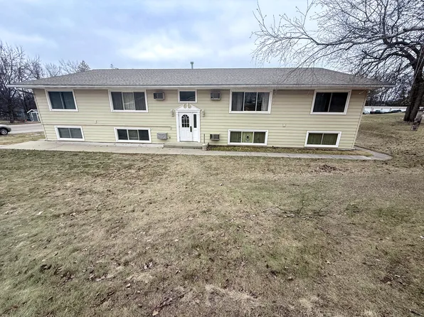 10 SW 21st St, Grand Rapids, MN 55744