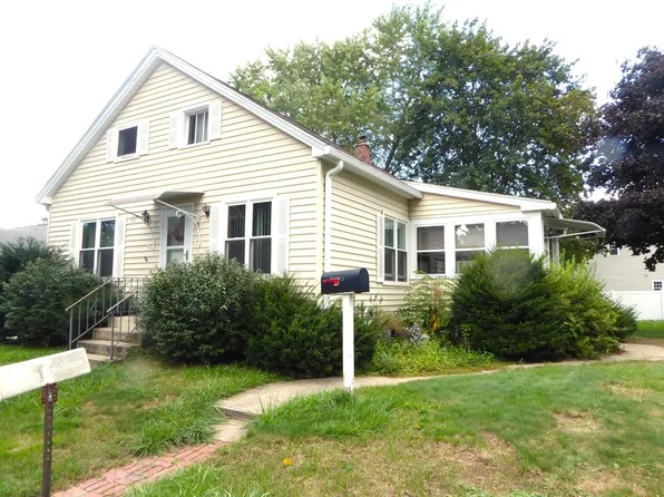 30 Boynton Ave, South Hadley, MA 01075