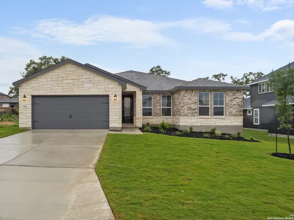 142 Highland Park, Castroville, TX 78009