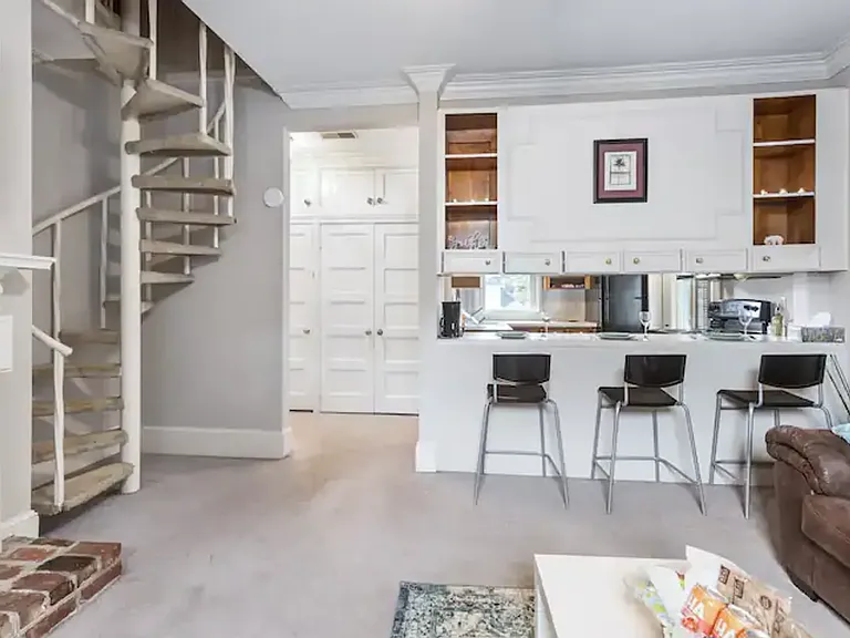 2 Bedroom in Shandon — Photo 6