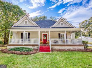 79 E Wright St, Winder, GA 30680