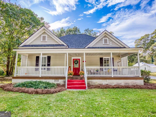 79 E Wright St, Winder, GA 30680