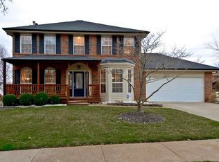 751 Oak Hall Ln, Ballwin, MO 63021