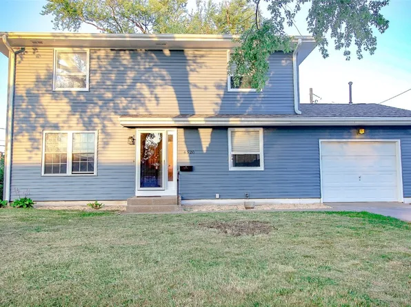4520 Walker St NE, Cedar Rapids, IA 52402