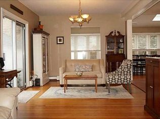 45 Grosvenor Ave, Providence, RI 02908