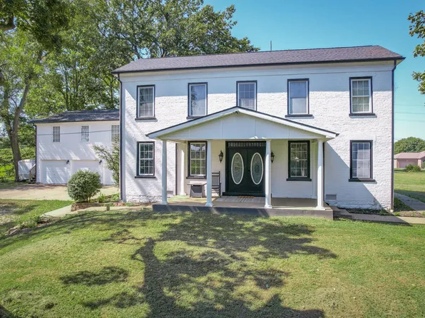 4366 Lenn Rd, Newburgh, IN 47630