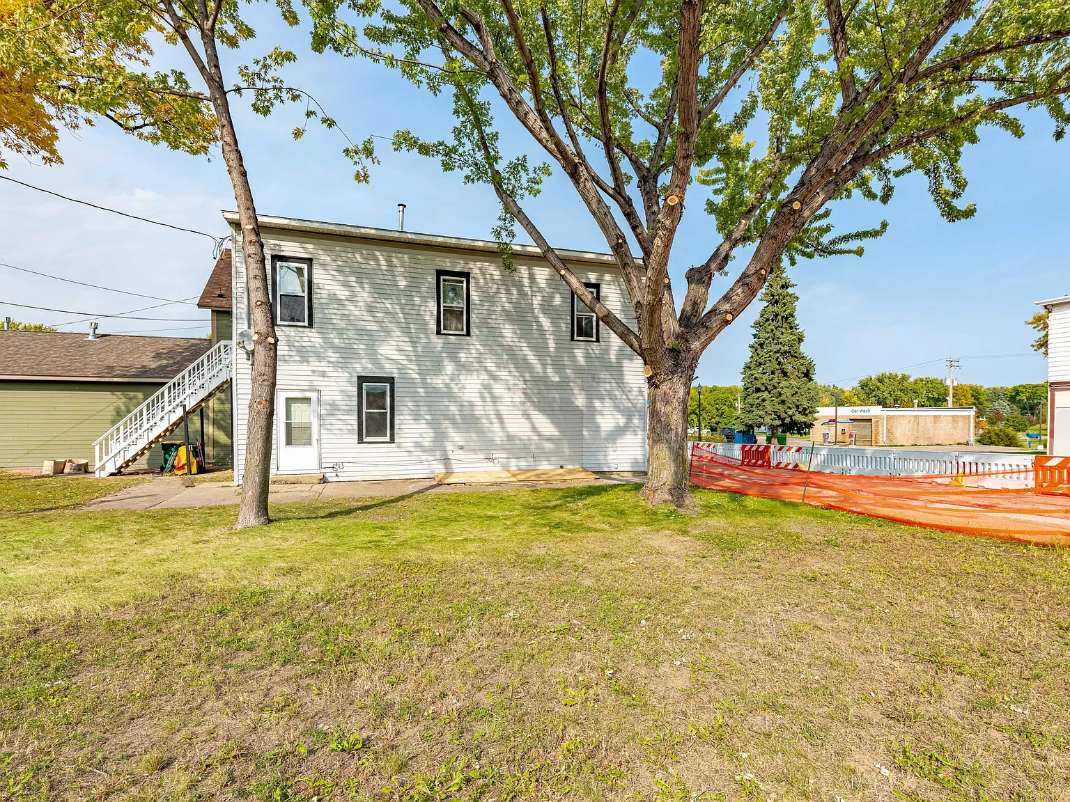 3 bed, 900 sqft, $1,650 — Photo 4