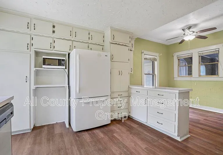 2625 S University Dr — Photo 6