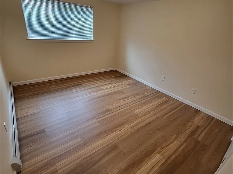 210 Hillside Ave #15 — Photo 3