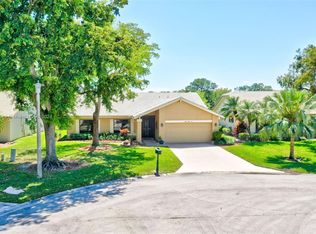 6022 Petaluma Dr, Boca Raton, FL 33433