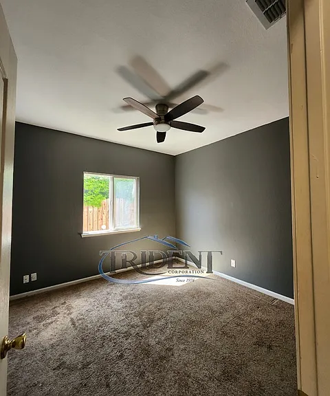 1105 Johnathan Dr — Photo 15