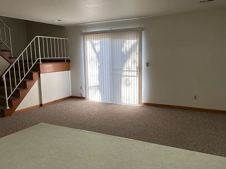 13 Florentine Ct — Photo 6