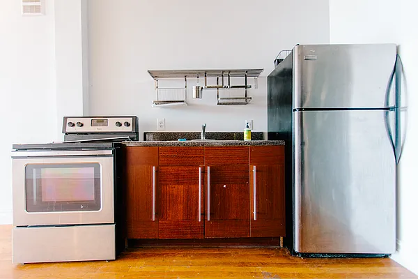 Rented by MySpaceNYC | media 15