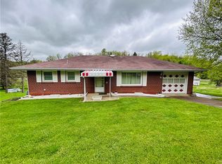 90 Dague Ln, Washington, PA 15301
