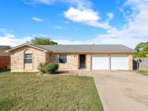 5945 Jackie Ter, Watauga, TX 76148