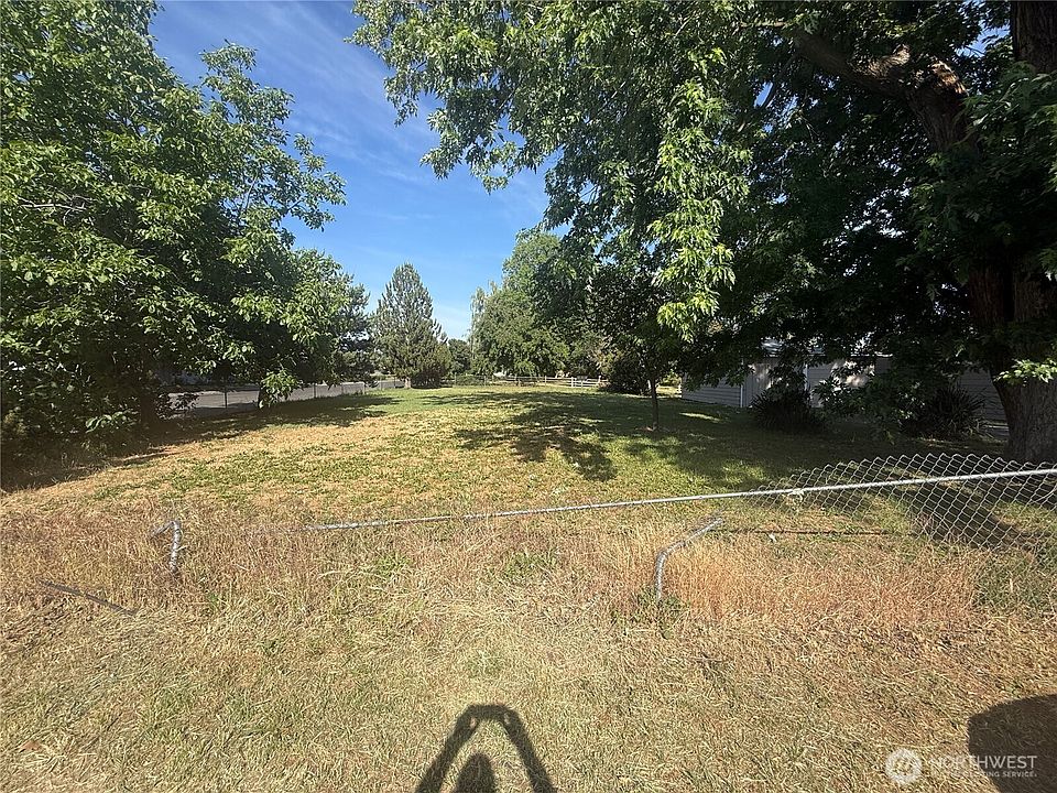 1st image of 1413 SE Central Avenue