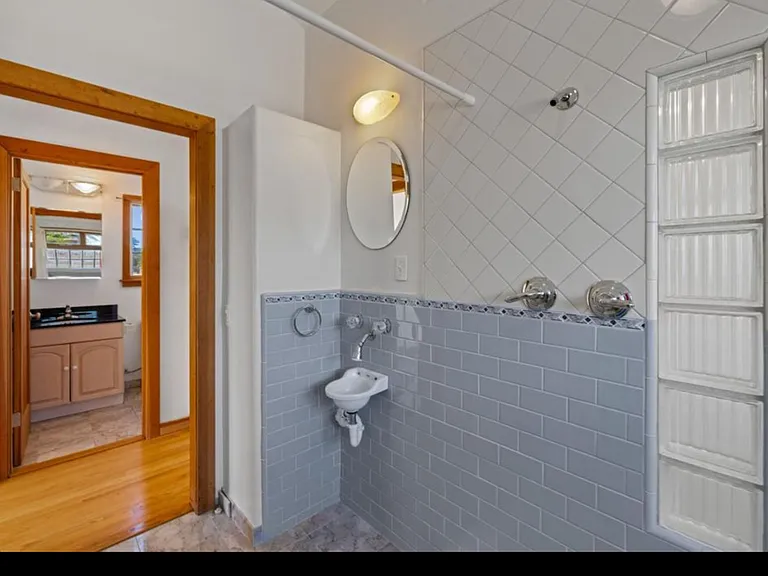 1251 Surf Ave — Photo 24