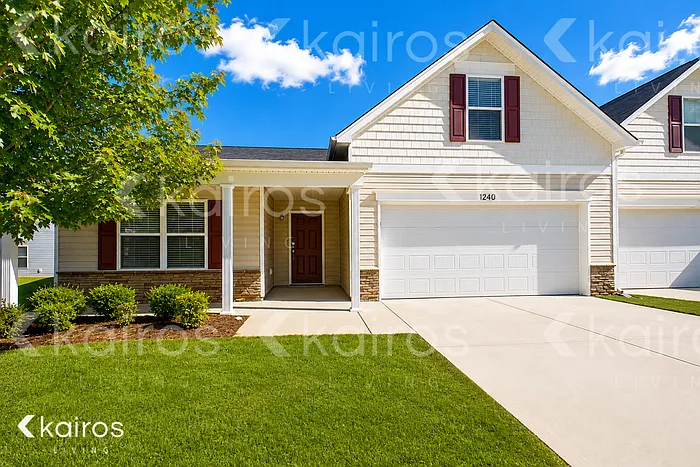 1240 Amberlight Cir