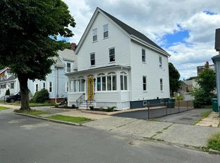 93 Pine Grove Ave, Lynn, MA 01904