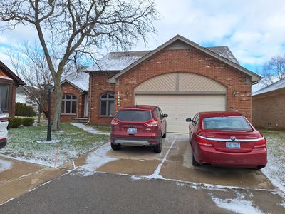 36464 Harness Circle Ct, Clinton Township, MI, 48035