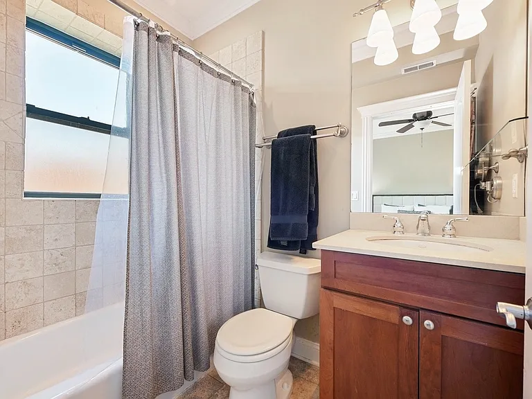 625.5 W Arlington Pl #3N — Photo 8