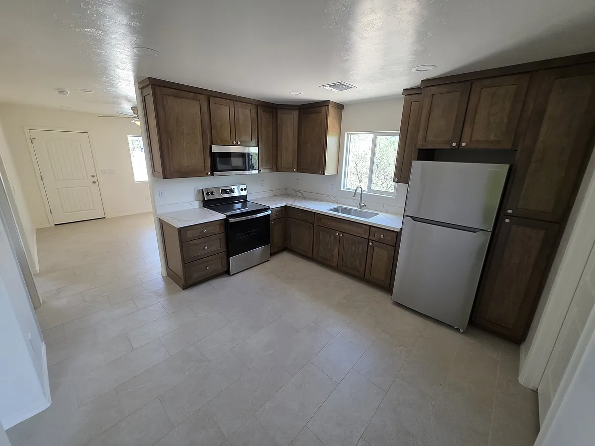 Building Photo - 1185 Yesal Ct