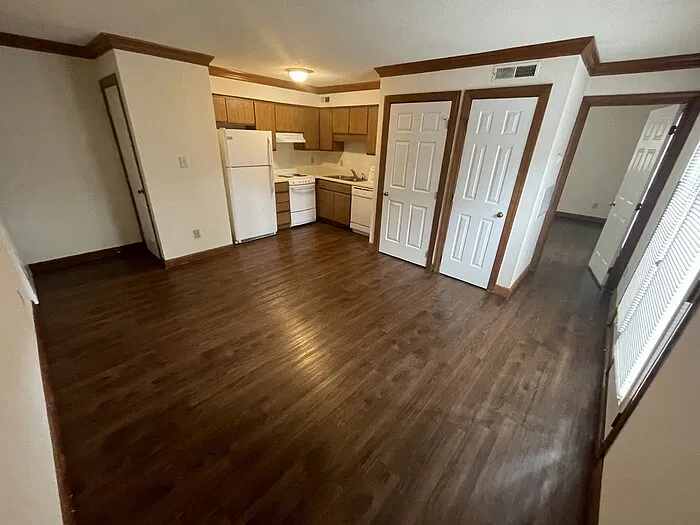 1 bed, 1.0 bath, 540 sqft, $995 — Photo 2