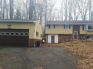 2911 Warehime Rd, Manchester, MD 21102