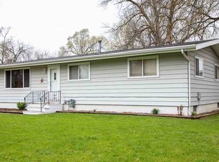 504 Grand Blvd, Evansdale, IA