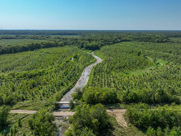 0 Mayflower Rd, Clay City, IL 62824