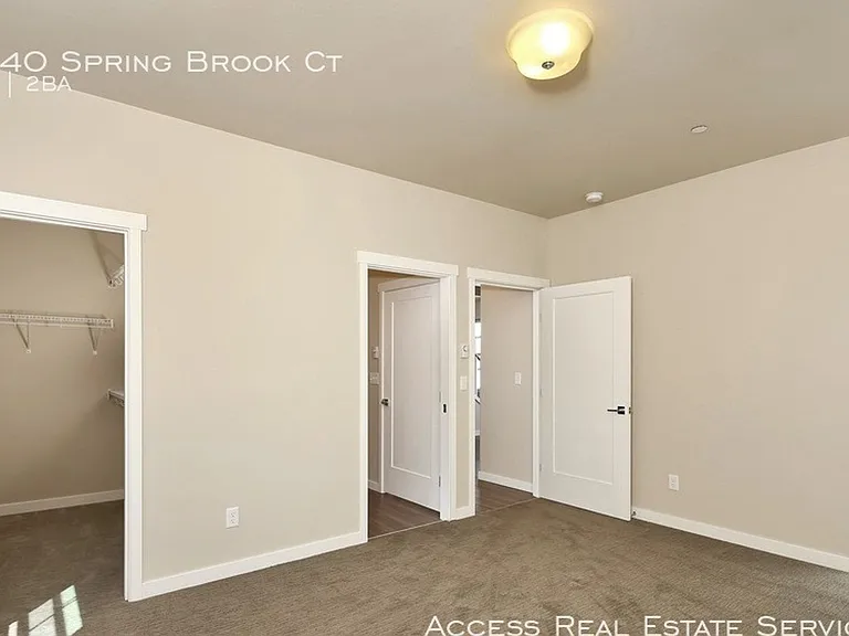 4740 Spring Brook Ct — Photo 18