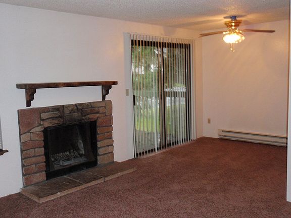 2nd image of 12226 118th Avenue Ct E APT D