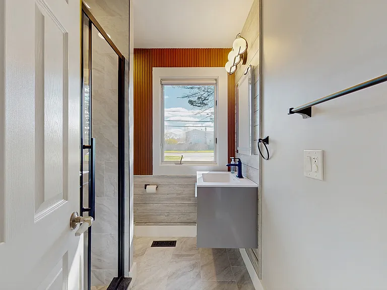 1838 N Windsor Dr — Photo 9