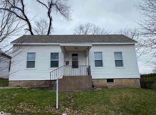 259 S 10th St, Burlington, IA