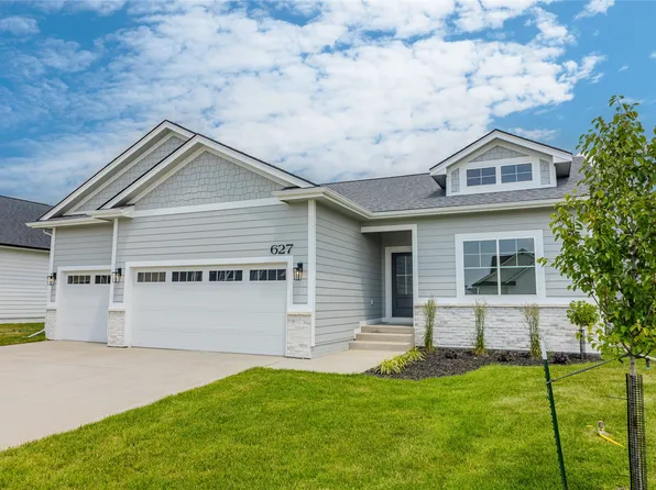 627 Dolce Ct, West Des Moines, IA 50266