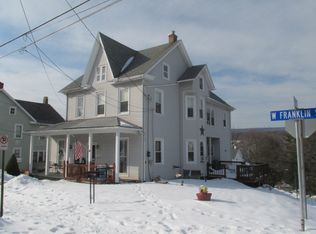608 W Franklin St, Slatington, PA 18080