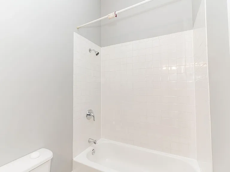 2227 Linden Ave — Photo 13