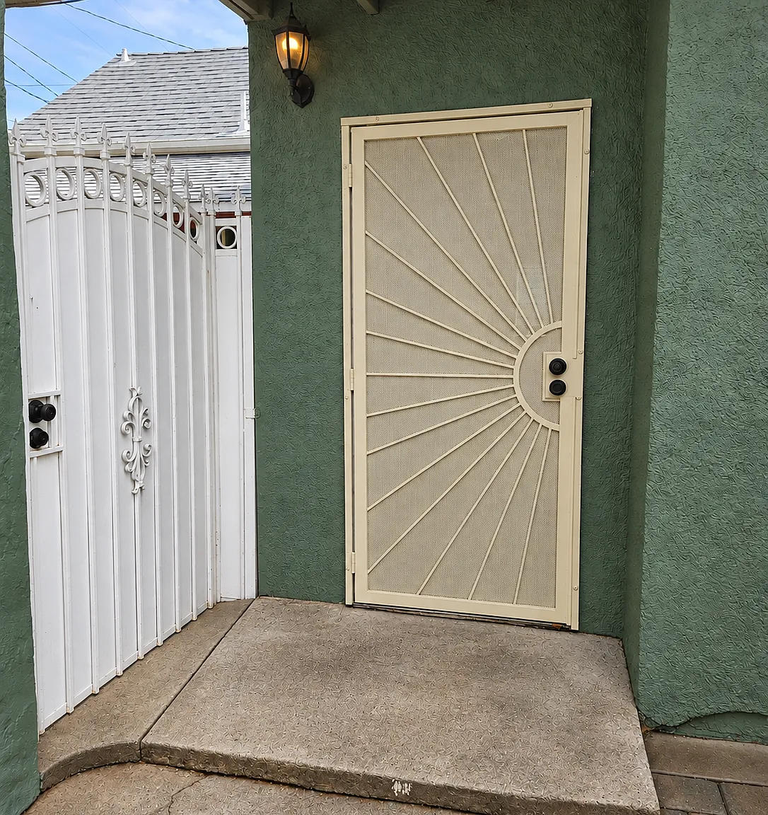 N Crescent Ave, San Bernardino — Photo 4