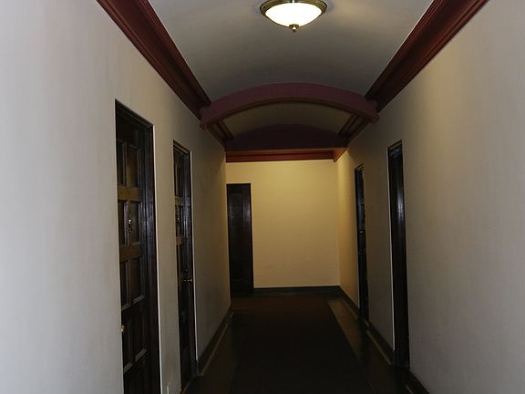 4th image of 1103 W Holley Ct #203